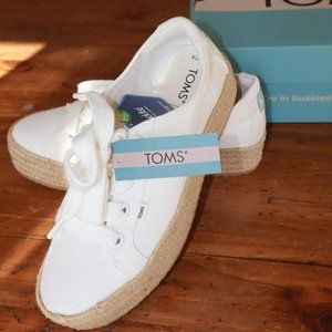 NWT - TOMS Cassiah Platform Espadrille Sneaker White Size 7.5